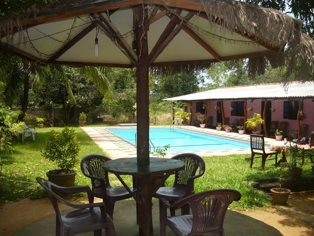 Sunrise Holiday Resort Habarana Esterno foto