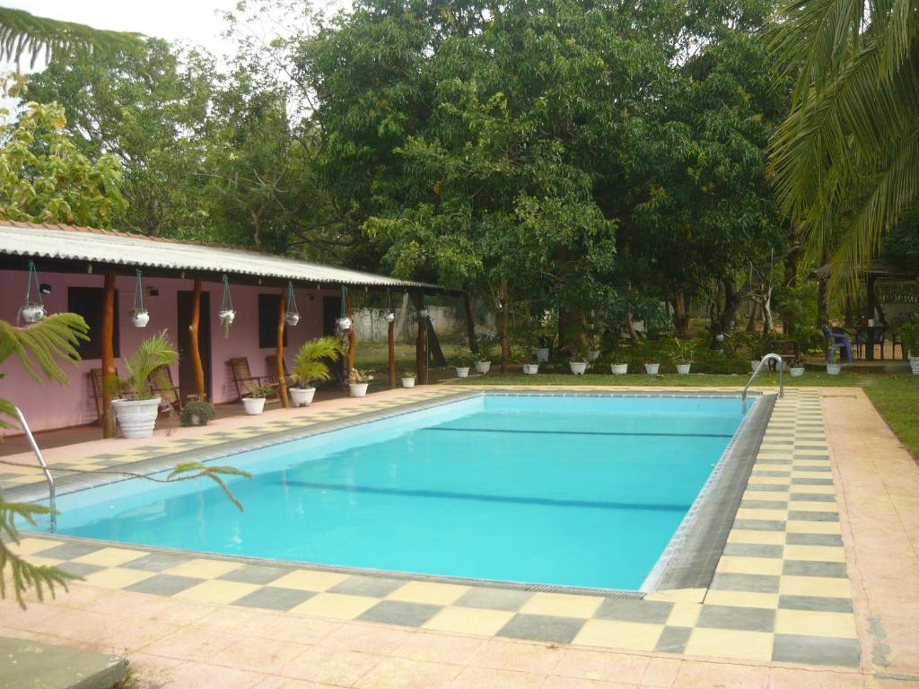 Sunrise Holiday Resort Habarana Esterno foto