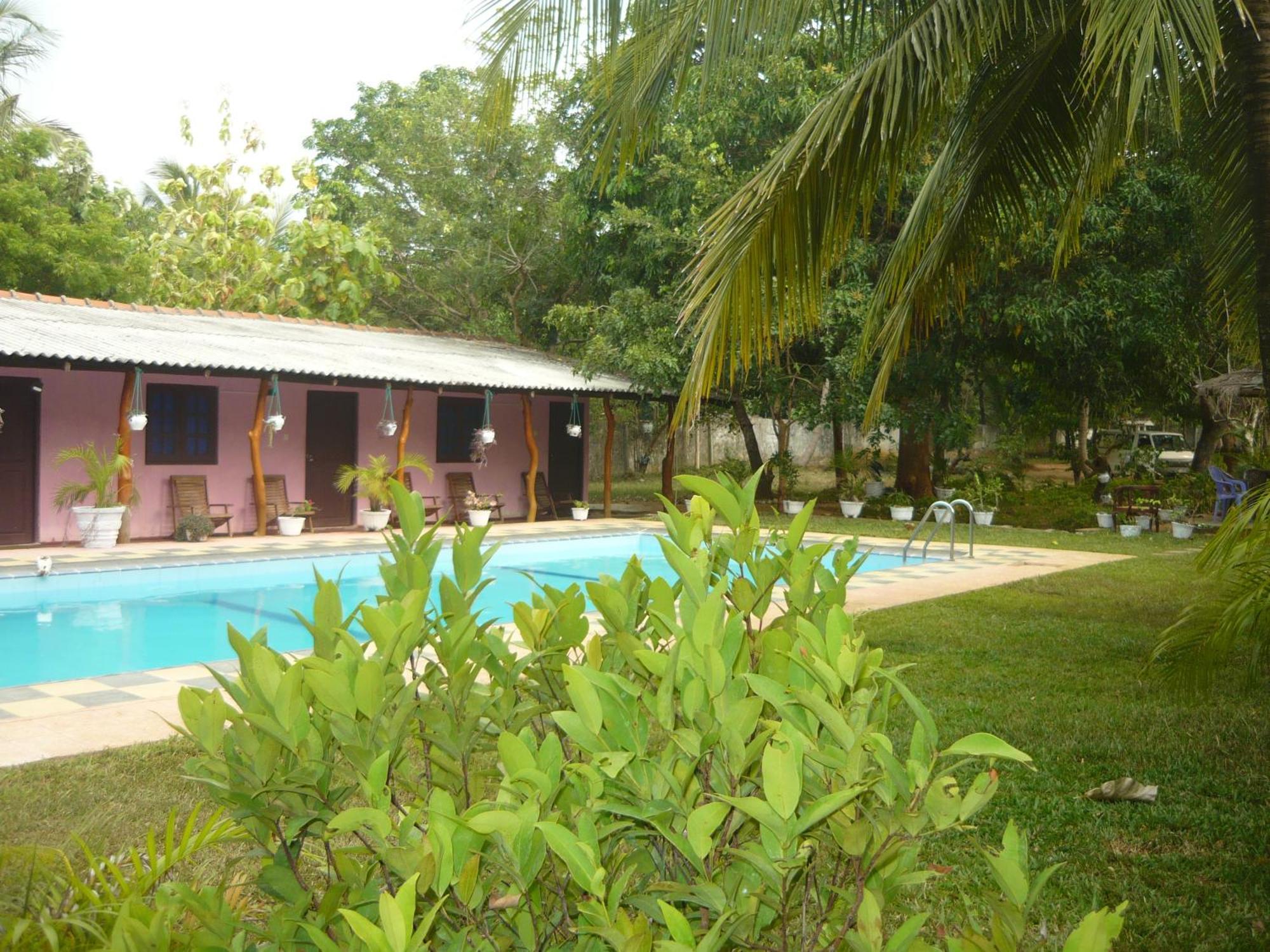 Sunrise Holiday Resort Habarana Esterno foto